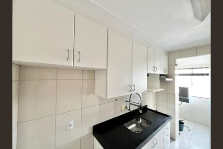 Apartamento à venda com 62m², 2 quartos e 2 vagasCozinha
