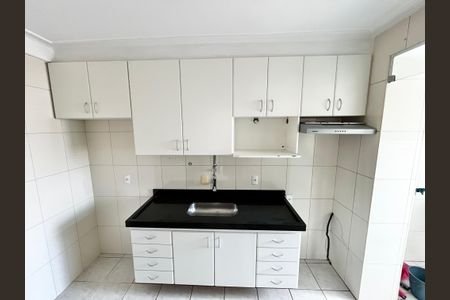 Apartamento à venda com 62m², 2 quartos e 2 vagasCozinha