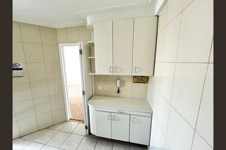 Apartamento à venda com 62m², 2 quartos e 2 vagasCozinha