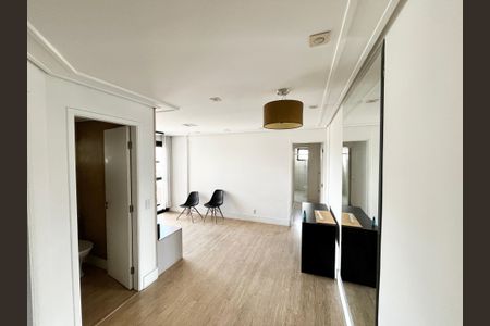 Apartamento à venda com 62m², 2 quartos e 2 vagasSala/Cozinha