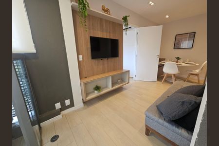 Sala de kitnet/studio para alugar com 1 quarto, 42m² em Brooklin, São Paulo