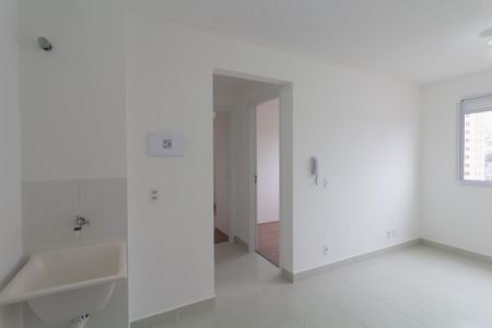 Apartamento para alugar com 32m², 2 quartos e sem vaga Apartamento para alugar com 32m², 2 quartos e sem vagaSala-Cozinha