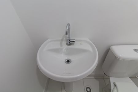 Apartamento para alugar com 32m², 2 quartos e sem vaga Apartamento para alugar com 32m², 2 quartos e sem vagaBanheiro