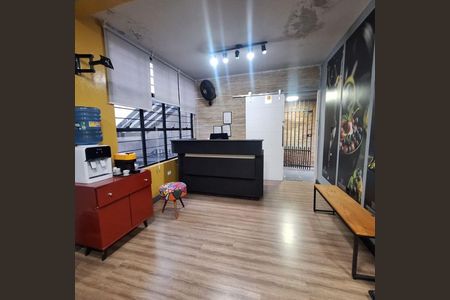 Casa à venda com 2 quartos, 188m² em Campo Belo, São Paulo