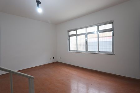 Sala de casa para alugar com 2 quartos, 140m² em São Lucas, São Paulo