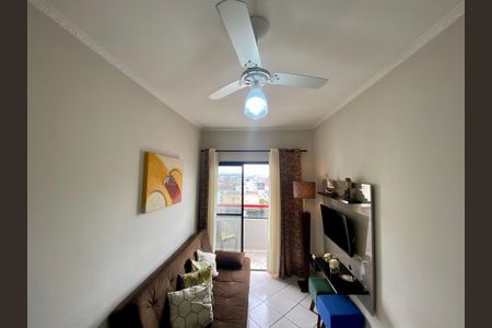 Sala de apartamento para alugar com 1 quarto, 38m² em Vila Tupi, Praia Grande