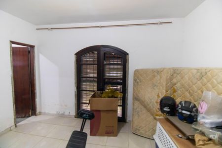 Casa à venda com 290m², 4 quartos e 2 vagasSuíte 2