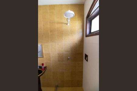 Casa à venda com 290m², 4 quartos e 2 vagasBanheiro Social