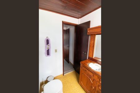 Casa à venda com 290m², 4 quartos e 2 vagasBanheiro da Suíte 4