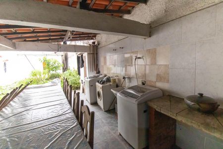 Casa à venda com 290m², 4 quartos e 2 vagasÁrea de Serviço