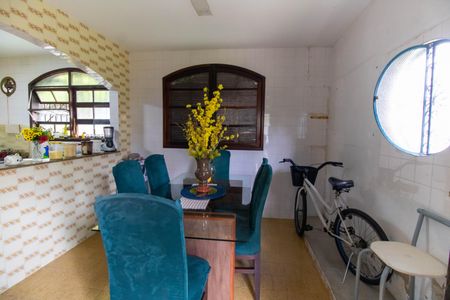 Casa à venda com 290m², 4 quartos e 2 vagasCozinha