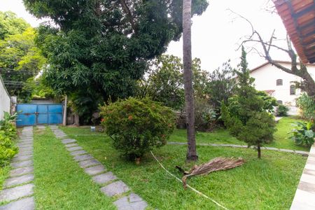 Casa à venda com 290m², 4 quartos e 2 vagasÁrea externa