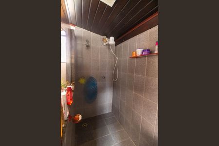 Casa à venda com 290m², 4 quartos e 2 vagasBanheiro da Suíte 1