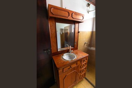 Casa à venda com 290m², 4 quartos e 2 vagasBanheiro da Suíte 4