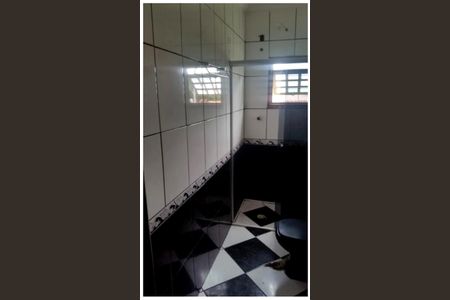 Banheiro de casa para alugar com 3 quartos, 120m² em Parque Martim Cecere, São José dos Campos