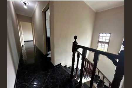 Corredor de casa para alugar com 3 quartos, 120m² em Parque Martim Cecere, São José dos Campos