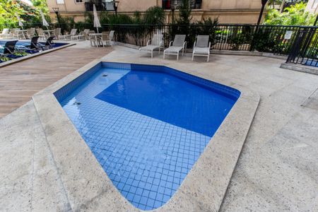 Apartamento à venda com 82m², 2 quartos e 2 vagasPiscina