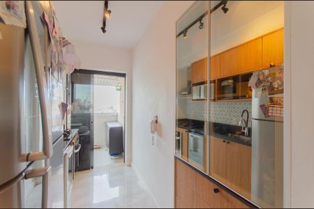 Apartamento para alugar com 72m², 2 quartos e 2 vagasCozinha