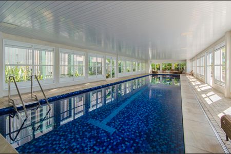 Apartamento para alugar com 72m², 2 quartos e 2 vagasÁrea comum - Piscina