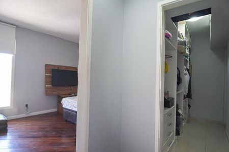 Casa à venda com 4 quartos, 352m² em Piratininga, Niterói