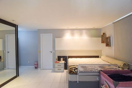 Casa à venda com 4 quartos, 352m² em Piratininga, Niterói