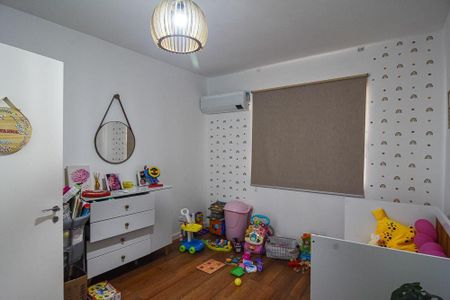 Casa à venda com 4 quartos, 352m² em Piratininga, Niterói