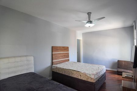 Casa à venda com 4 quartos, 352m² em Piratininga, Niterói