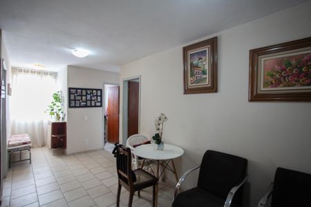Sala de apartamento para alugar com 2 quartos, 100m² em Cachoeirinha, Belo Horizonte