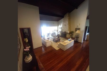 Casa à venda com 4 quartos, 500m² em Piratininga, Niterói