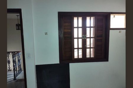 Casa à venda com 2 quartos, 76m² em Piratininga, Niterói