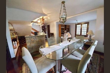 Casa à venda com 4 quartos, 442m² em Santo Antônio, Niterói