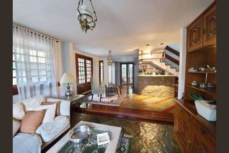 Casa à venda com 4 quartos, 442m² em Santo Antônio, Niterói