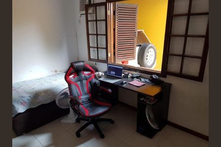 Casa à venda com 5 quartos, 294m² em Piratininga, Niterói