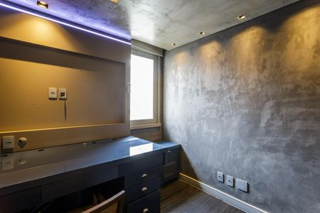 Quarto 1 de apartamento para alugar com 2 quartos, 90m² em Itaim Bibi, São Paulo