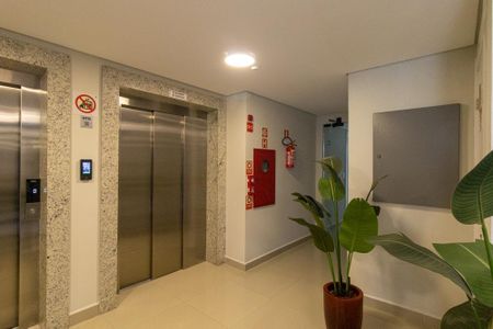 Halll de kitnet/studio para alugar com 1 quarto, 22m² em Centro, Curitiba