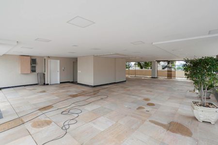 Apartamento à venda com 74m², 3 quartos e 2 vagas Apartamento à venda com 74m², 3 quartos e 2 vagasÁrea comum - Salão de festas