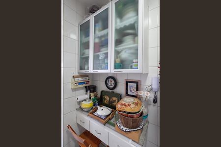 Apartamento à venda com 74m², 3 quartos e 2 vagas Apartamento à venda com 74m², 3 quartos e 2 vagasCozinha e Área de Serviço