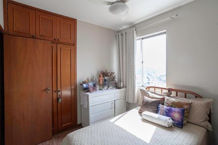 Apartamento à venda com 74m², 3 quartos e 2 vagas Apartamento à venda com 74m², 3 quartos e 2 vagasSuíte