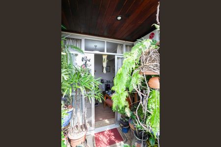 Apartamento à venda com 74m², 3 quartos e 2 vagas Apartamento à venda com 74m², 3 quartos e 2 vagasVaranda