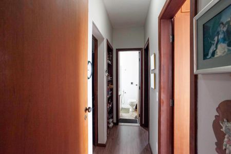 Apartamento à venda com 74m², 3 quartos e 2 vagas Apartamento à venda com 74m², 3 quartos e 2 vagasCorredor