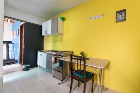 Studio de casa para alugar com 1 quarto, 30m² em Uberaba, Curitiba