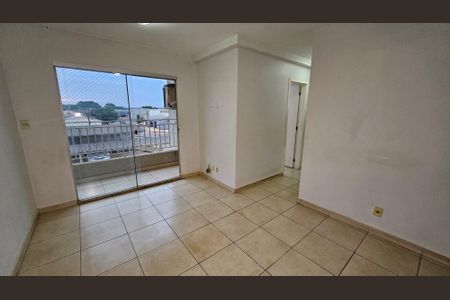 Sala de apartamento para alugar com 3 quartos, 68m² em Parque Oeste Industrial, Goiânia