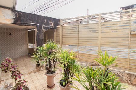 Casa à venda com 200m², 2 quartos e 1 vagaGaragem