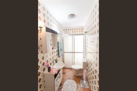 Casa à venda com 200m², 2 quartos e 1 vagaBanheiro