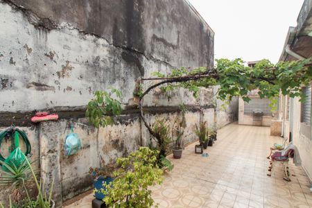 Casa à venda com 200m², 2 quartos e 1 vagaQuintal