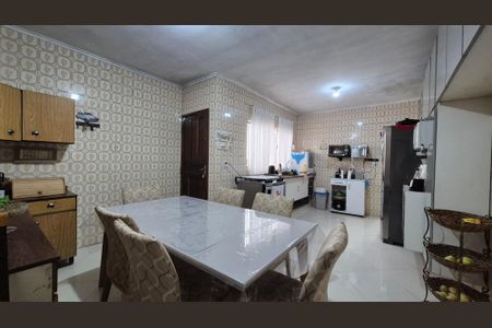 Casa à venda com 189m², 2 quartos e 2 vagasCozinha