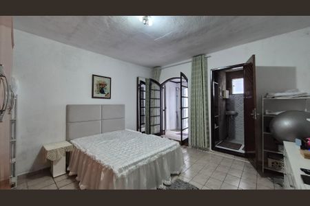 Casa à venda com 189m², 2 quartos e 2 vagasSuíte