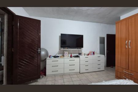 Casa à venda com 189m², 2 quartos e 2 vagasSuíte