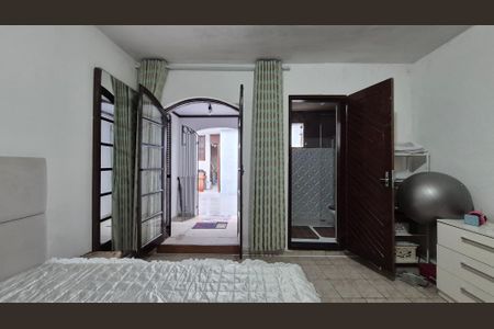 Casa à venda com 189m², 2 quartos e 2 vagasSuíte