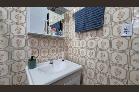 Casa à venda com 189m², 2 quartos e 2 vagasBanheiro